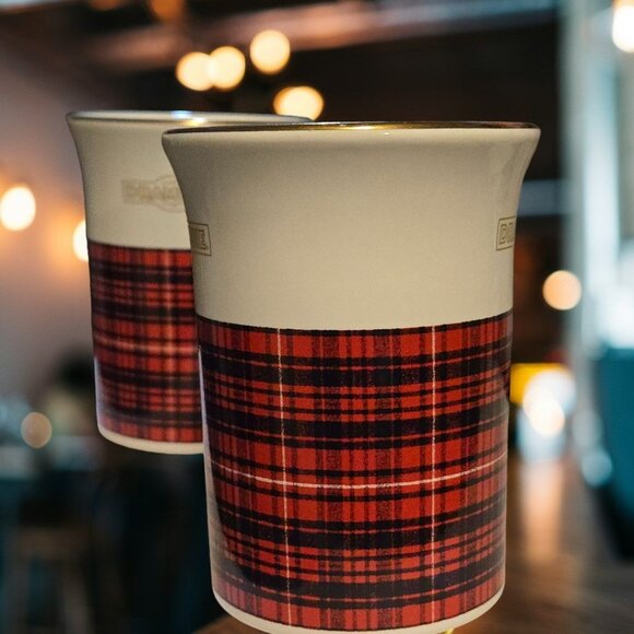 Drambuie Set Of 2 Mugs Kilncraft STL England Plaid Pattern Gold Rim EUC - Picture 7 of 7